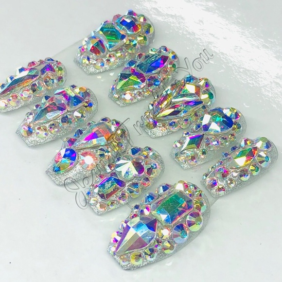 JEWELS 💎- SHORT COFFIN PRESS ON NAILS - Picture 5 of 12